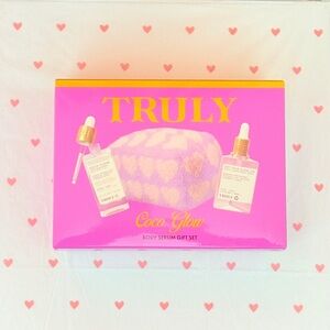 NWT TRULY Coco Glow Body Serum Set